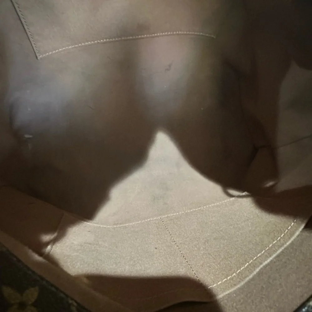 Louis Vuitton Sully MM - Picture 15 of 16